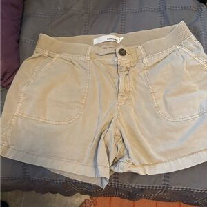 Sonoma Tan Women's Shorts never worn size 14